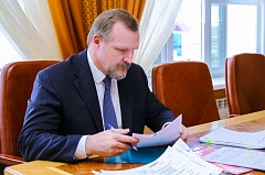 Глава администрации Сергей Путмин подписал распоряжение о награждении сотрудников ОМВД